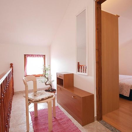 Lovely Apartment In Rovinj With Kitchen מראה חיצוני תמונה