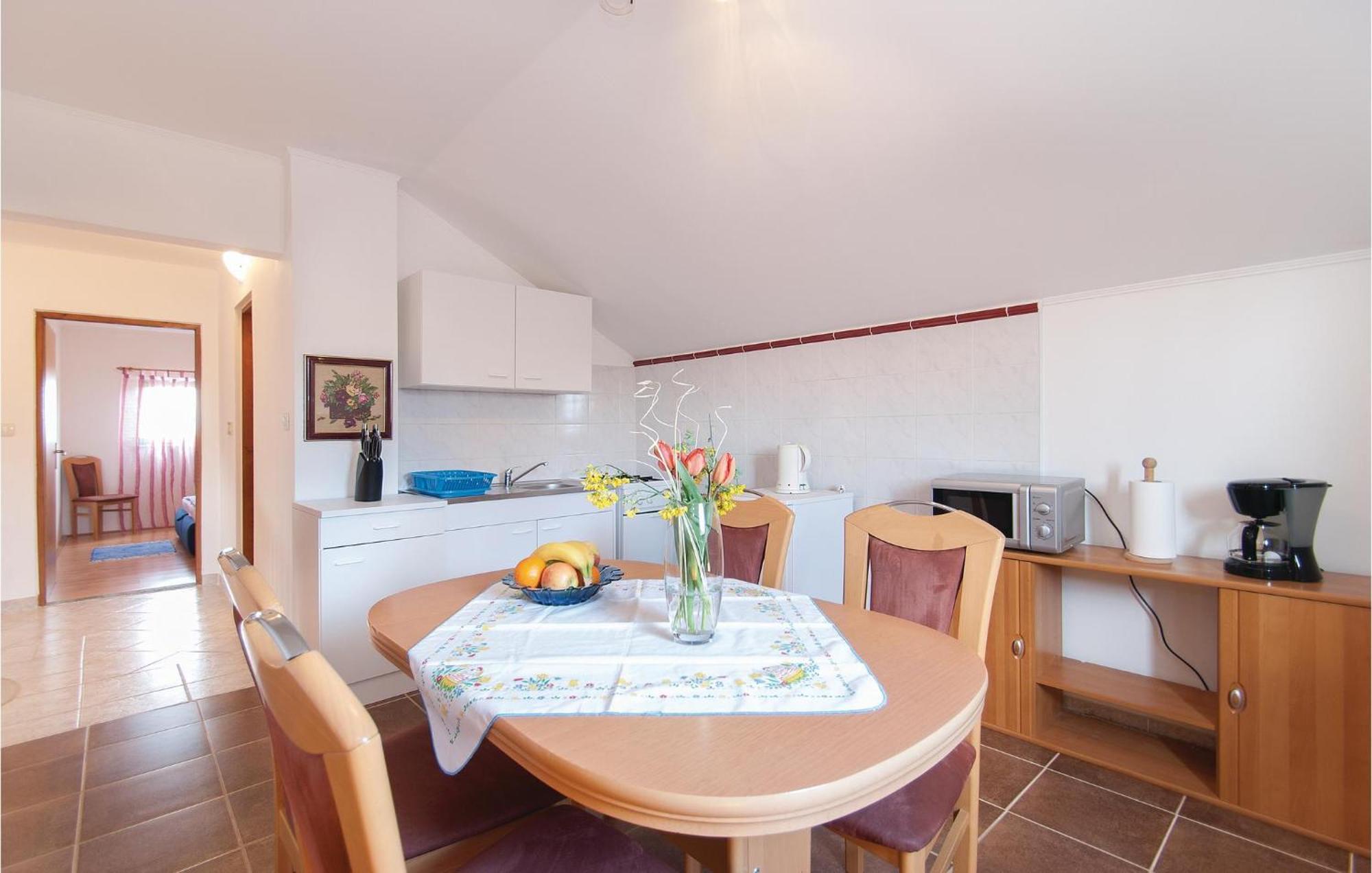 Lovely Apartment In Rovinj With Kitchen מראה חיצוני תמונה