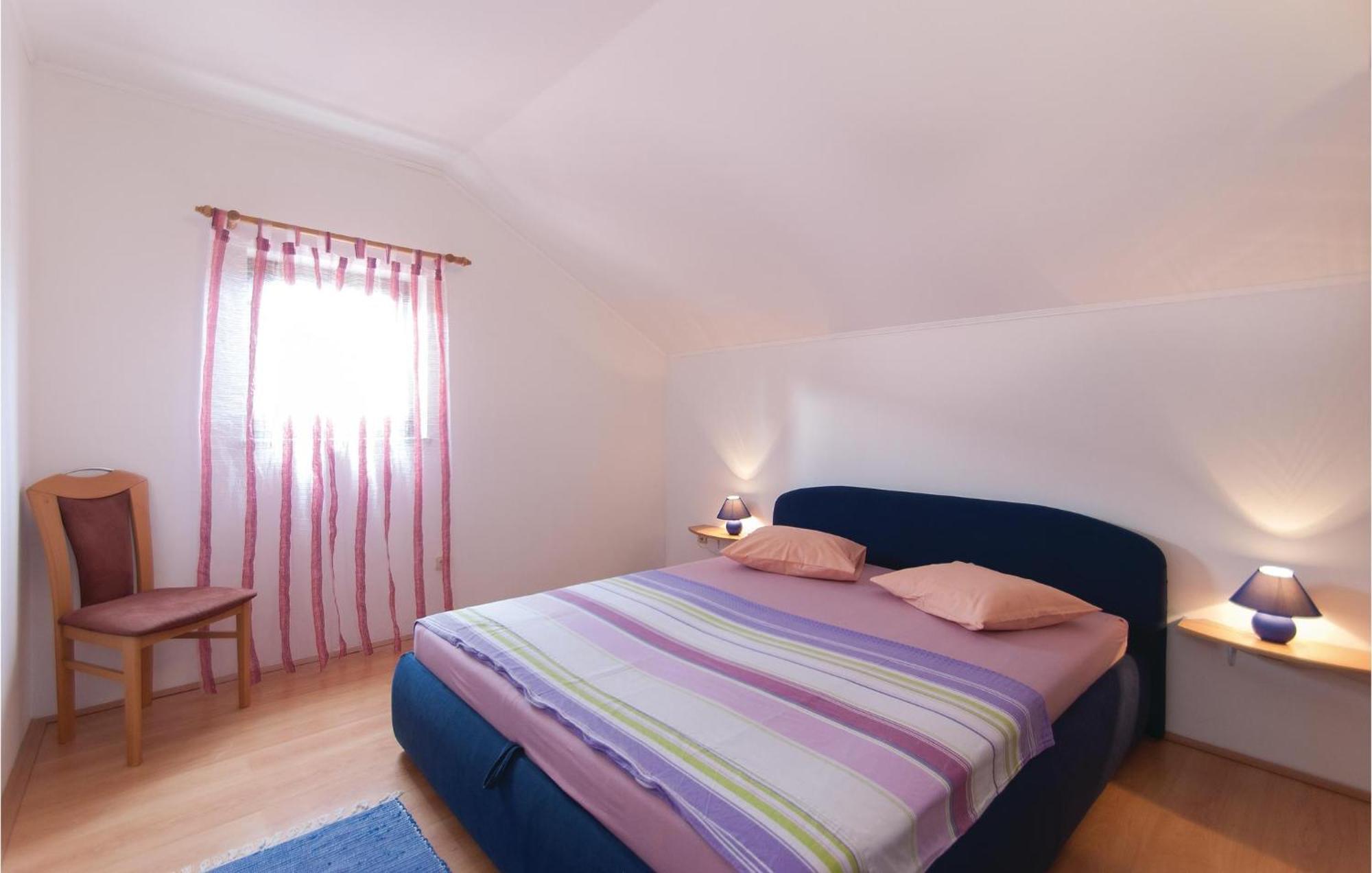 Lovely Apartment In Rovinj With Kitchen מראה חיצוני תמונה