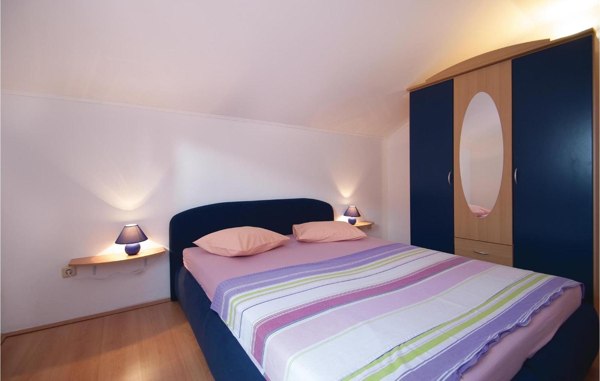 Lovely Apartment In Rovinj With Kitchen מראה חיצוני תמונה