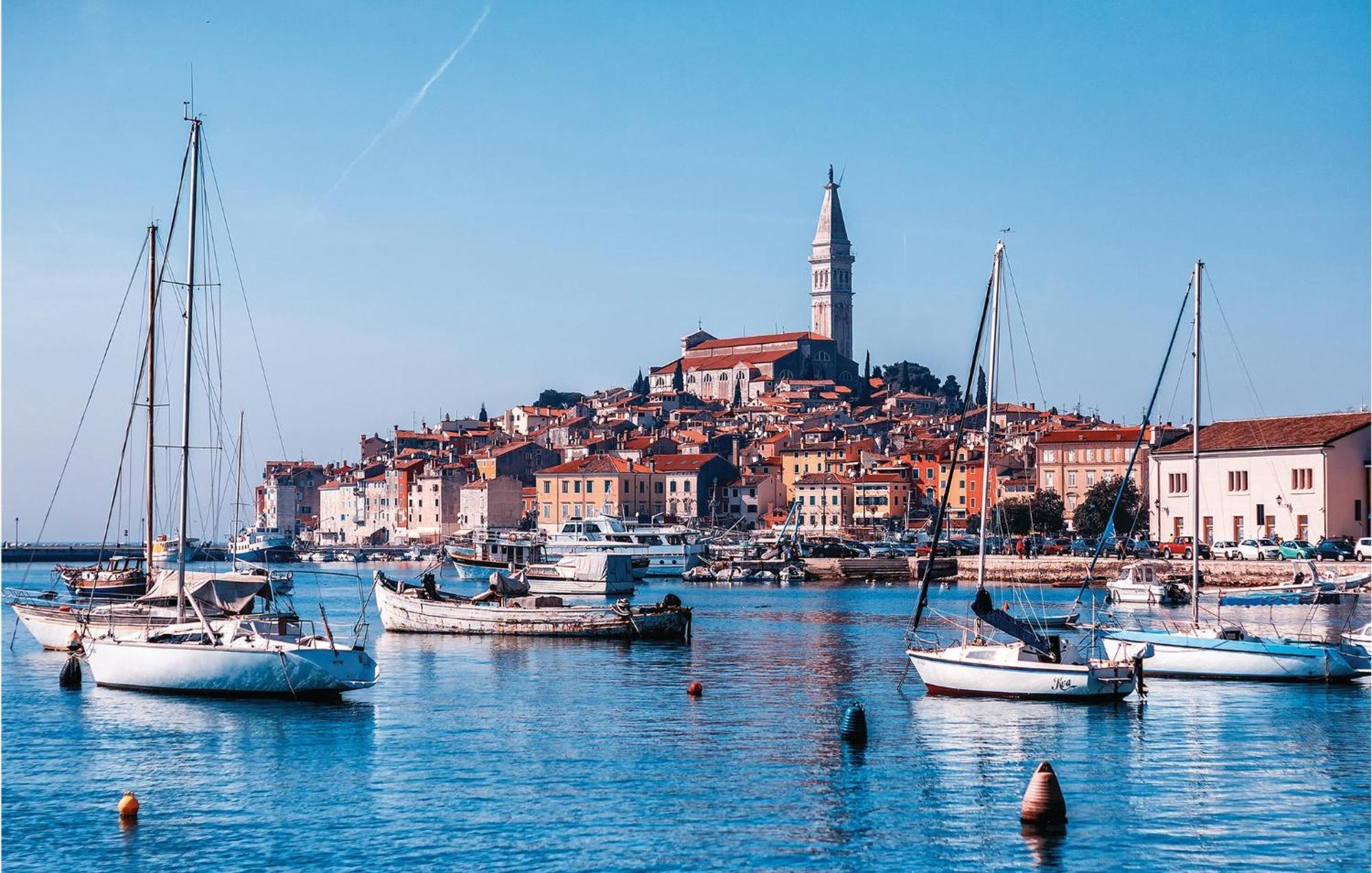 Lovely Apartment In Rovinj With Kitchen מראה חיצוני תמונה