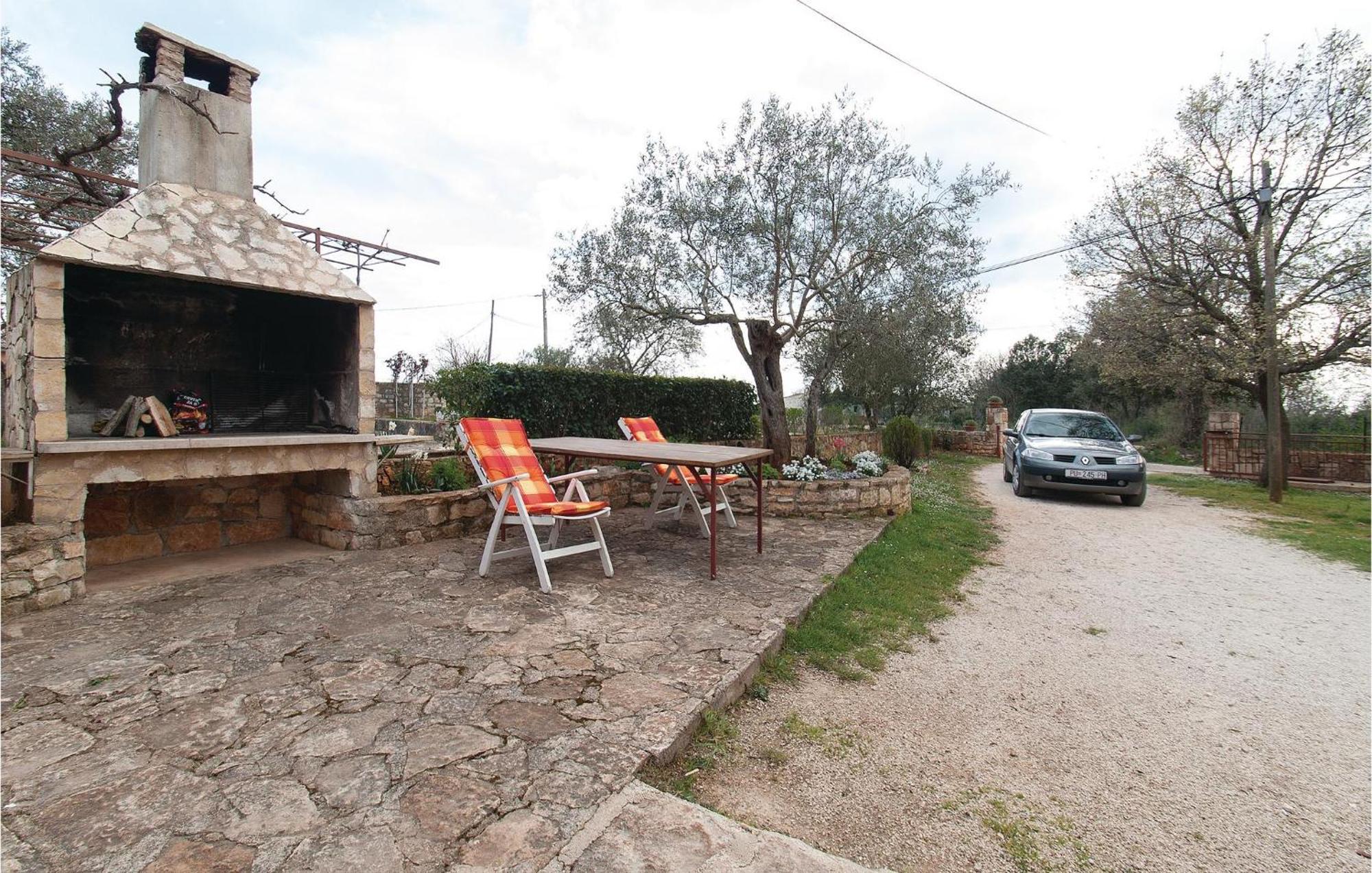 Lovely Apartment In Rovinj With Kitchen מראה חיצוני תמונה